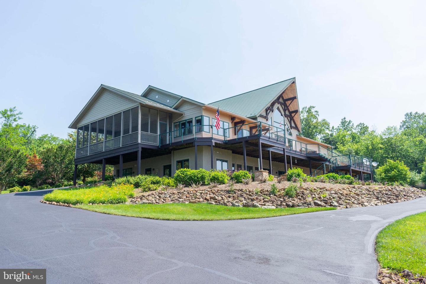 392 POCOSAN MOUNTAIN, STANARDSVILLE, Virginia 22973, 3 Bedrooms Bedrooms, 11 Rooms Rooms,4 BathroomsBathrooms,Residential,For sale,392 POCOSAN MOUNTAIN,VAGR2000726 MLS # VAGR2000726