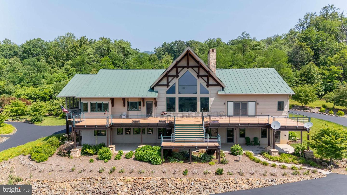 392 POCOSAN MOUNTAIN, STANARDSVILLE, Virginia 22973, 3 Bedrooms Bedrooms, 11 Rooms Rooms,4 BathroomsBathrooms,Residential,For sale,392 POCOSAN MOUNTAIN,VAGR2000726 MLS # VAGR2000726
