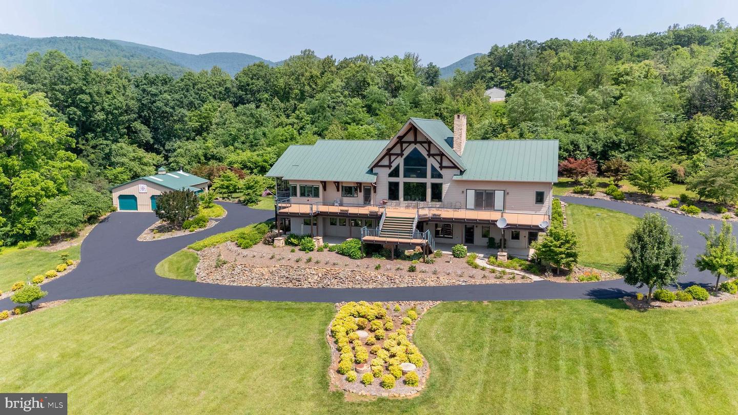 392 POCOSAN MOUNTAIN, STANARDSVILLE, Virginia 22973, 3 Bedrooms Bedrooms, 11 Rooms Rooms,4 BathroomsBathrooms,Residential,For sale,392 POCOSAN MOUNTAIN,VAGR2000726 MLS # VAGR2000726
