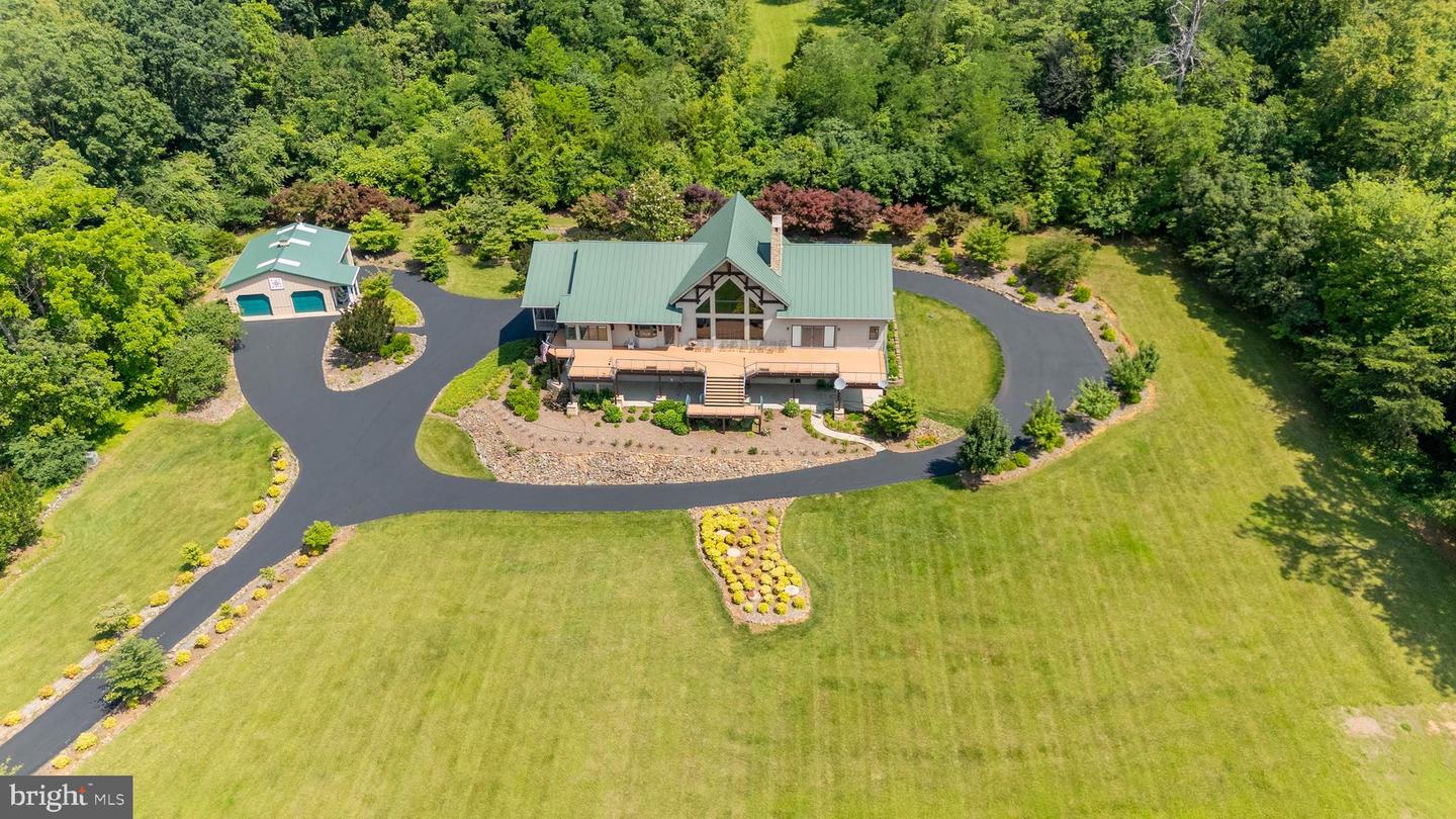 392 POCOSAN MOUNTAIN, STANARDSVILLE, Virginia 22973, 3 Bedrooms Bedrooms, 11 Rooms Rooms,4 BathroomsBathrooms,Residential,For sale,392 POCOSAN MOUNTAIN,VAGR2000726 MLS # VAGR2000726