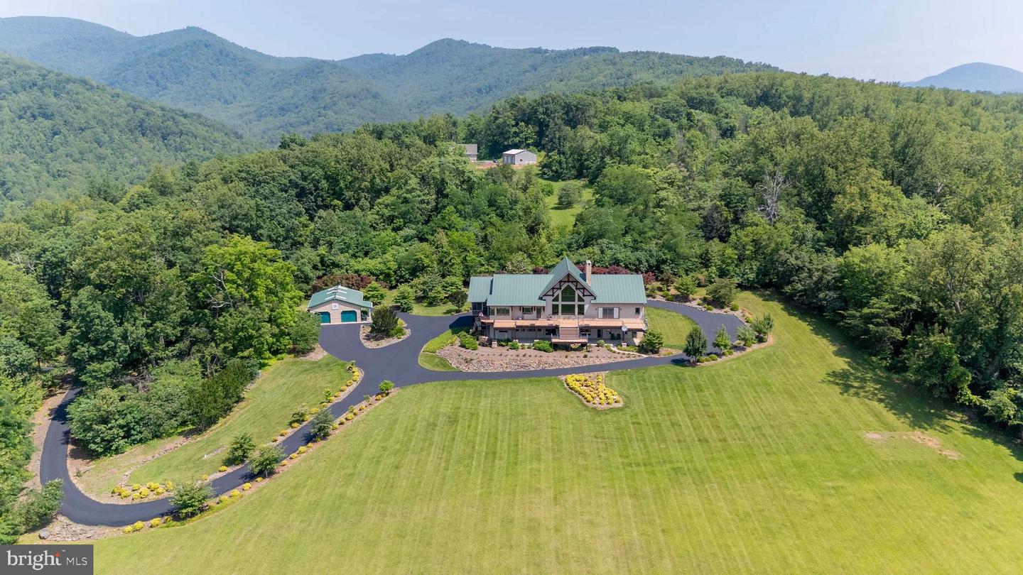 392 POCOSAN MOUNTAIN, STANARDSVILLE, Virginia 22973, 3 Bedrooms Bedrooms, 11 Rooms Rooms,4 BathroomsBathrooms,Residential,For sale,392 POCOSAN MOUNTAIN,VAGR2000726 MLS # VAGR2000726