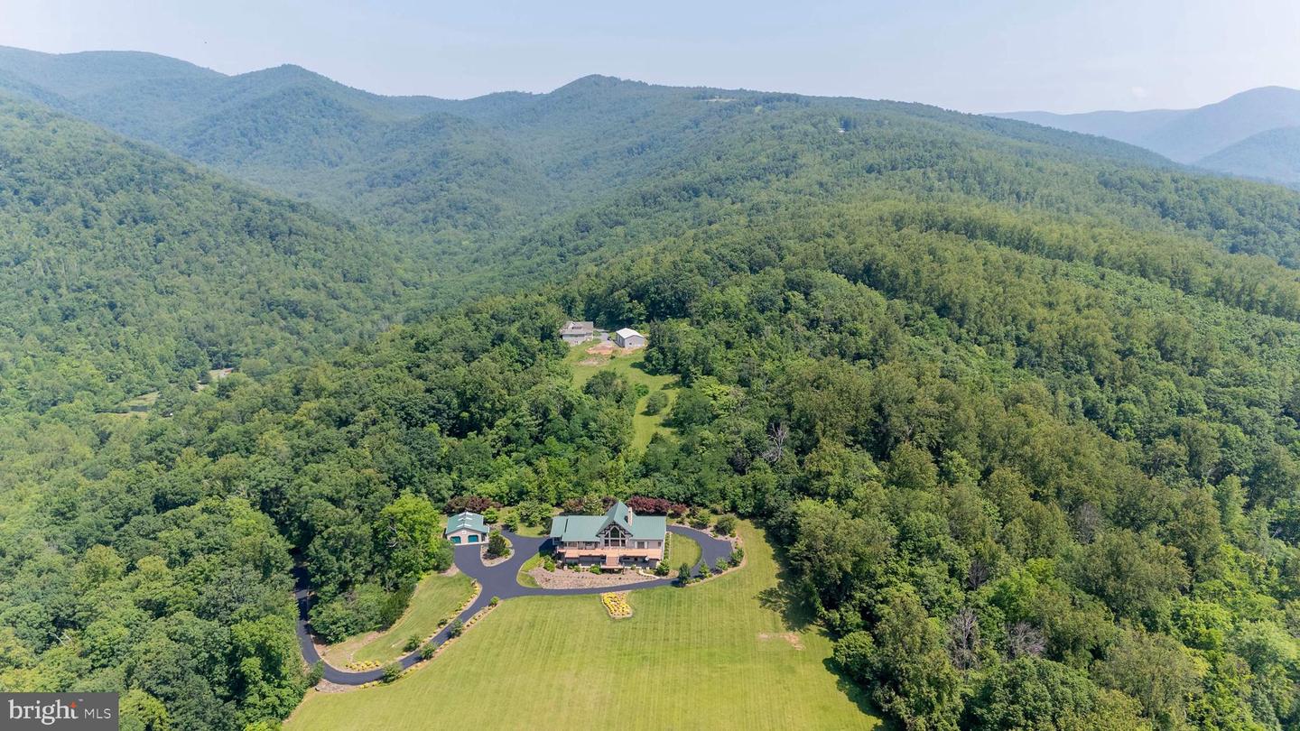 392 POCOSAN MOUNTAIN, STANARDSVILLE, Virginia 22973, 3 Bedrooms Bedrooms, 11 Rooms Rooms,4 BathroomsBathrooms,Residential,For sale,392 POCOSAN MOUNTAIN,VAGR2000726 MLS # VAGR2000726