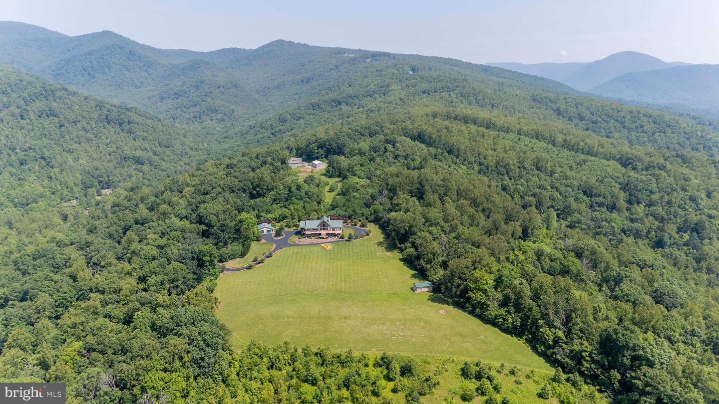 392 POCOSAN MOUNTAIN, STANARDSVILLE, Virginia 22973, 3 Bedrooms Bedrooms, 11 Rooms Rooms,4 BathroomsBathrooms,Residential,For sale,392 POCOSAN MOUNTAIN,VAGR2000726 MLS # VAGR2000726