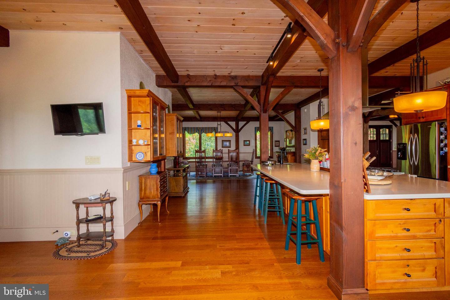 392 POCOSAN MOUNTAIN, STANARDSVILLE, Virginia 22973, 3 Bedrooms Bedrooms, 11 Rooms Rooms,4 BathroomsBathrooms,Residential,For sale,392 POCOSAN MOUNTAIN,VAGR2000726 MLS # VAGR2000726