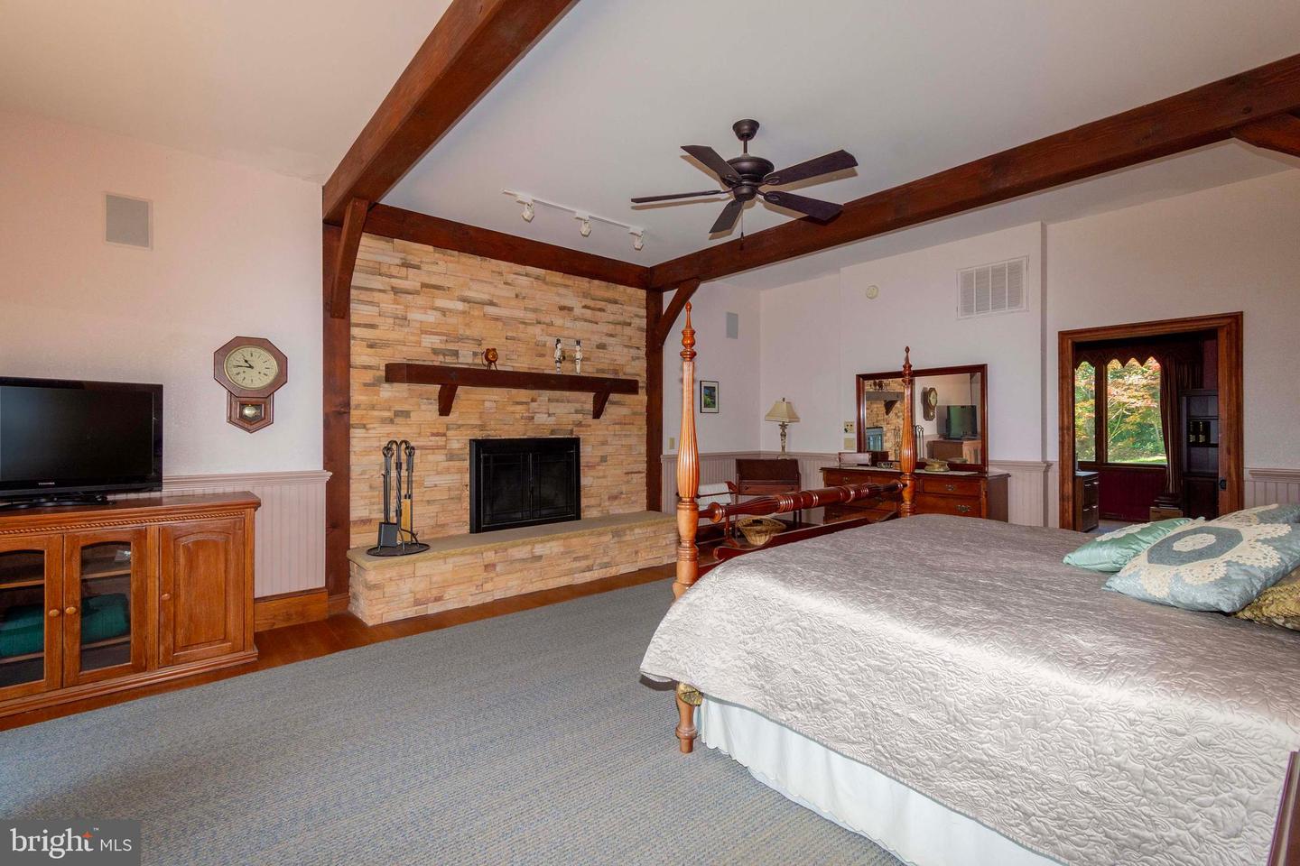 392 POCOSAN MOUNTAIN, STANARDSVILLE, Virginia 22973, 3 Bedrooms Bedrooms, 11 Rooms Rooms,4 BathroomsBathrooms,Residential,For sale,392 POCOSAN MOUNTAIN,VAGR2000726 MLS # VAGR2000726