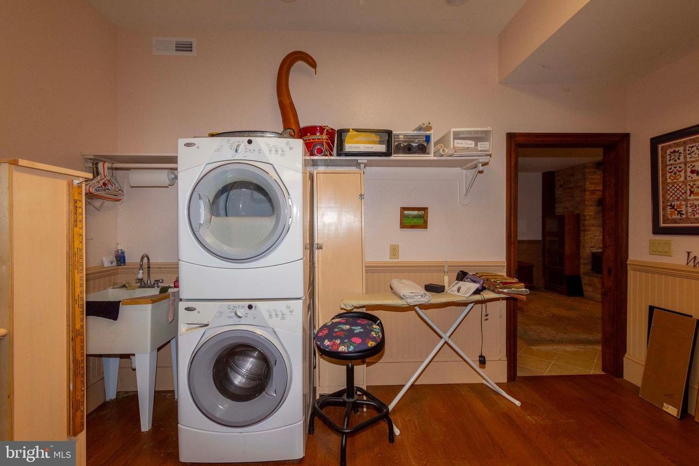 392 POCOSAN MOUNTAIN, STANARDSVILLE, Virginia 22973, 3 Bedrooms Bedrooms, 11 Rooms Rooms,4 BathroomsBathrooms,Residential,For sale,392 POCOSAN MOUNTAIN,VAGR2000726 MLS # VAGR2000726