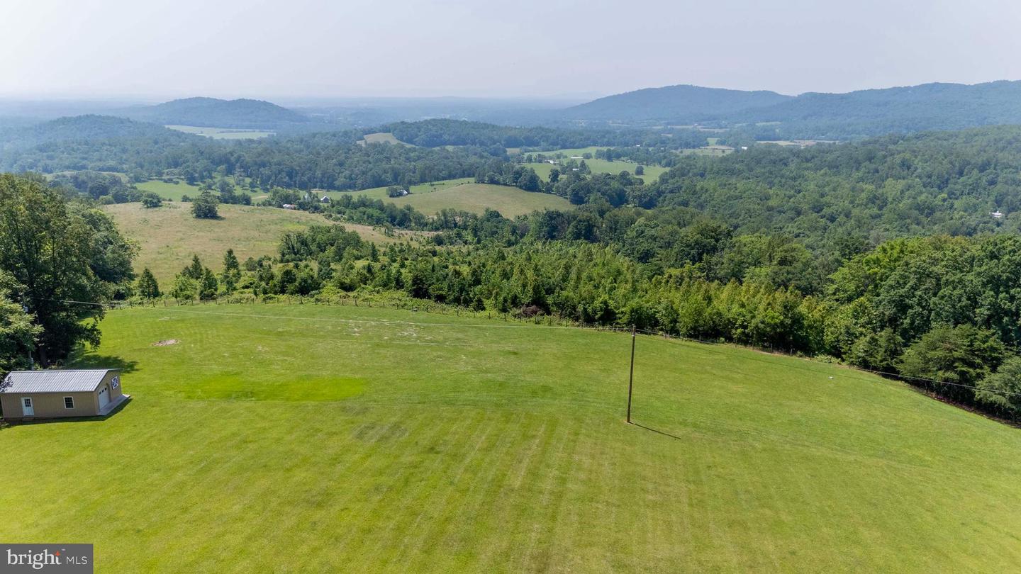 392 POCOSAN MOUNTAIN, STANARDSVILLE, Virginia 22973, 3 Bedrooms Bedrooms, 11 Rooms Rooms,4 BathroomsBathrooms,Residential,For sale,392 POCOSAN MOUNTAIN,VAGR2000726 MLS # VAGR2000726
