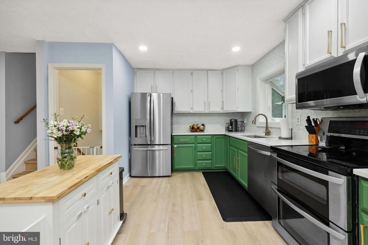 8170 SINCLAIR MILL RD, MANASSAS, Virginia 20112, 4 Bedrooms Bedrooms, ,3 BathroomsBathrooms,Residential,For sale,8170 SINCLAIR MILL RD,VAPW2096496 MLS # VAPW2096496