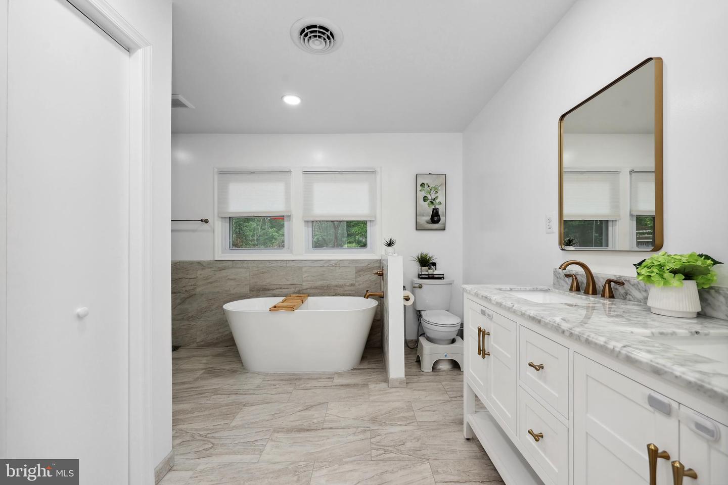 8170 SINCLAIR MILL RD, MANASSAS, Virginia 20112, 4 Bedrooms Bedrooms, ,3 BathroomsBathrooms,Residential,For sale,8170 SINCLAIR MILL RD,VAPW2096496 MLS # VAPW2096496