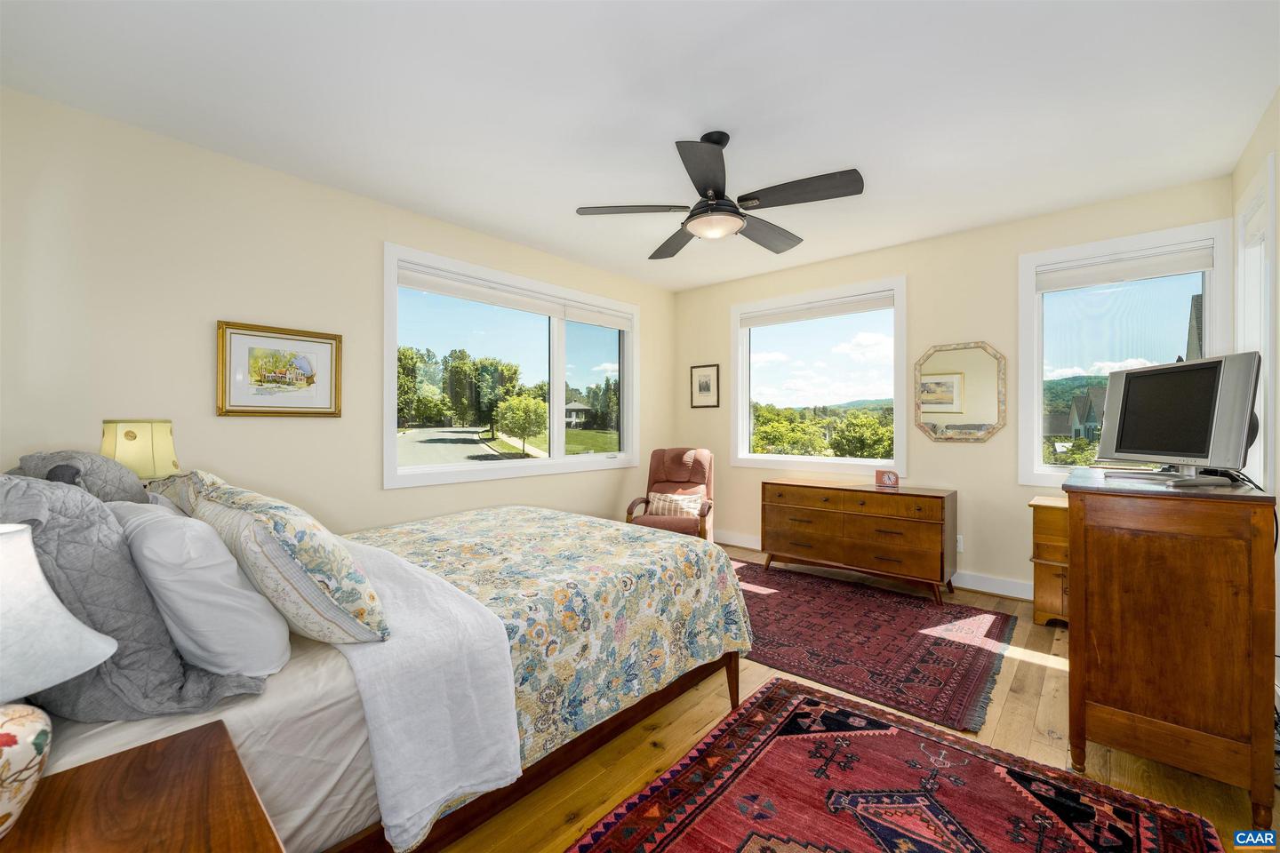 581 LOCHLYN HILL DR #581, CHARLOTTESVILLE, Virginia 22901, 3 Bedrooms Bedrooms, ,2 BathroomsBathrooms,Residential,For sale,581 LOCHLYN HILL DR #581,665473 MLS # 665473
