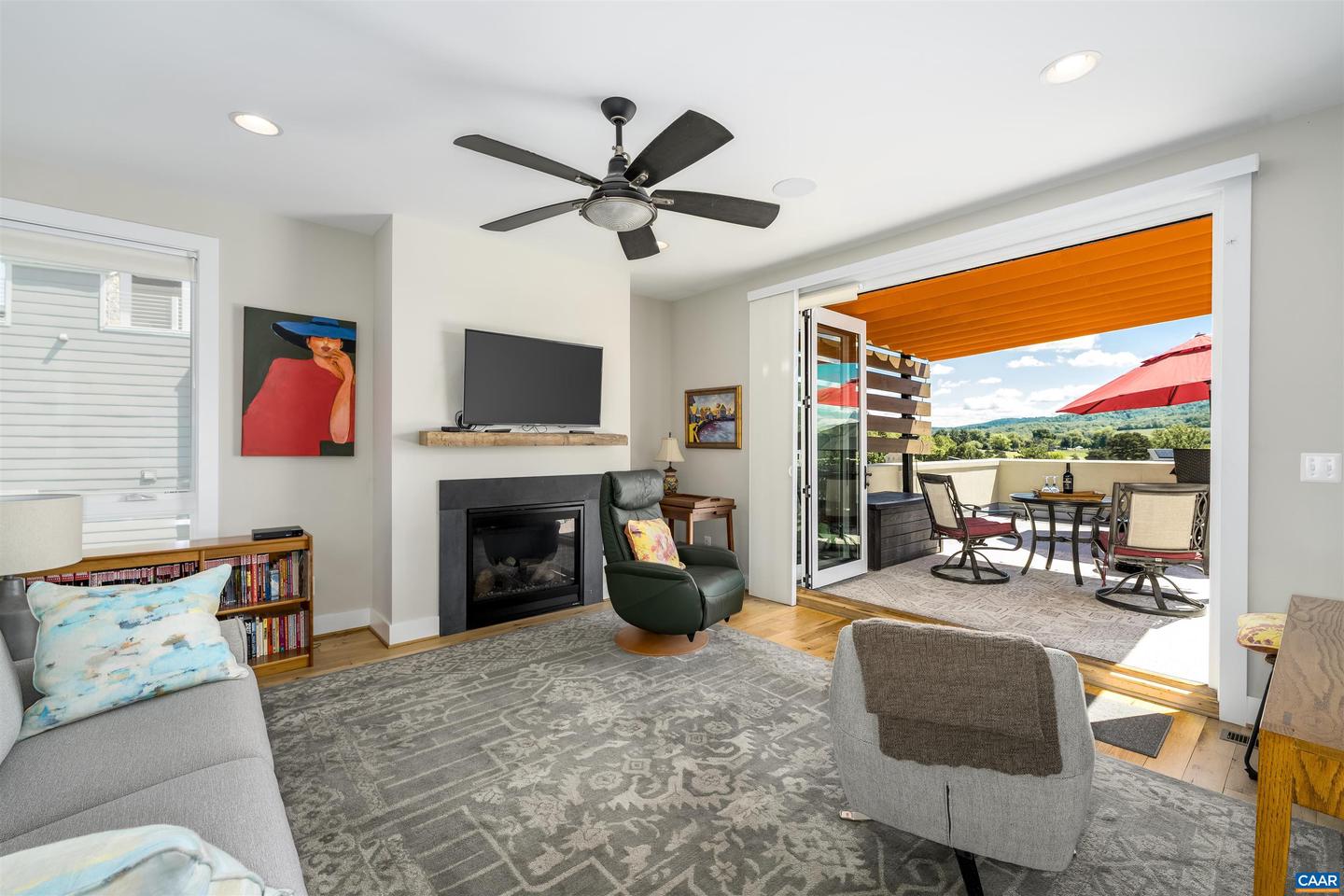 581 LOCHLYN HILL DR #581, CHARLOTTESVILLE, Virginia 22901, 3 Bedrooms Bedrooms, ,2 BathroomsBathrooms,Residential,For sale,581 LOCHLYN HILL DR #581,665473 MLS # 665473