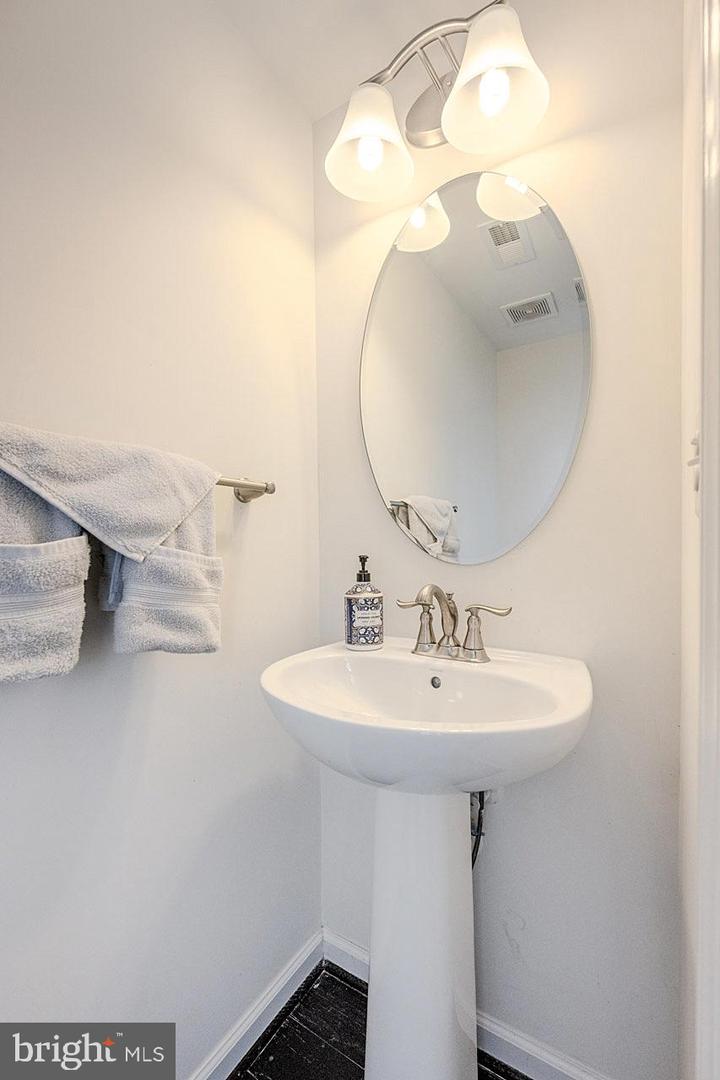 10793 HINTON WAY, MANASSAS, Virginia 20112, 3 Bedrooms Bedrooms, ,2 BathroomsBathrooms,Residential,For sale,10793 HINTON WAY,VAPW2096528 MLS # VAPW2096528