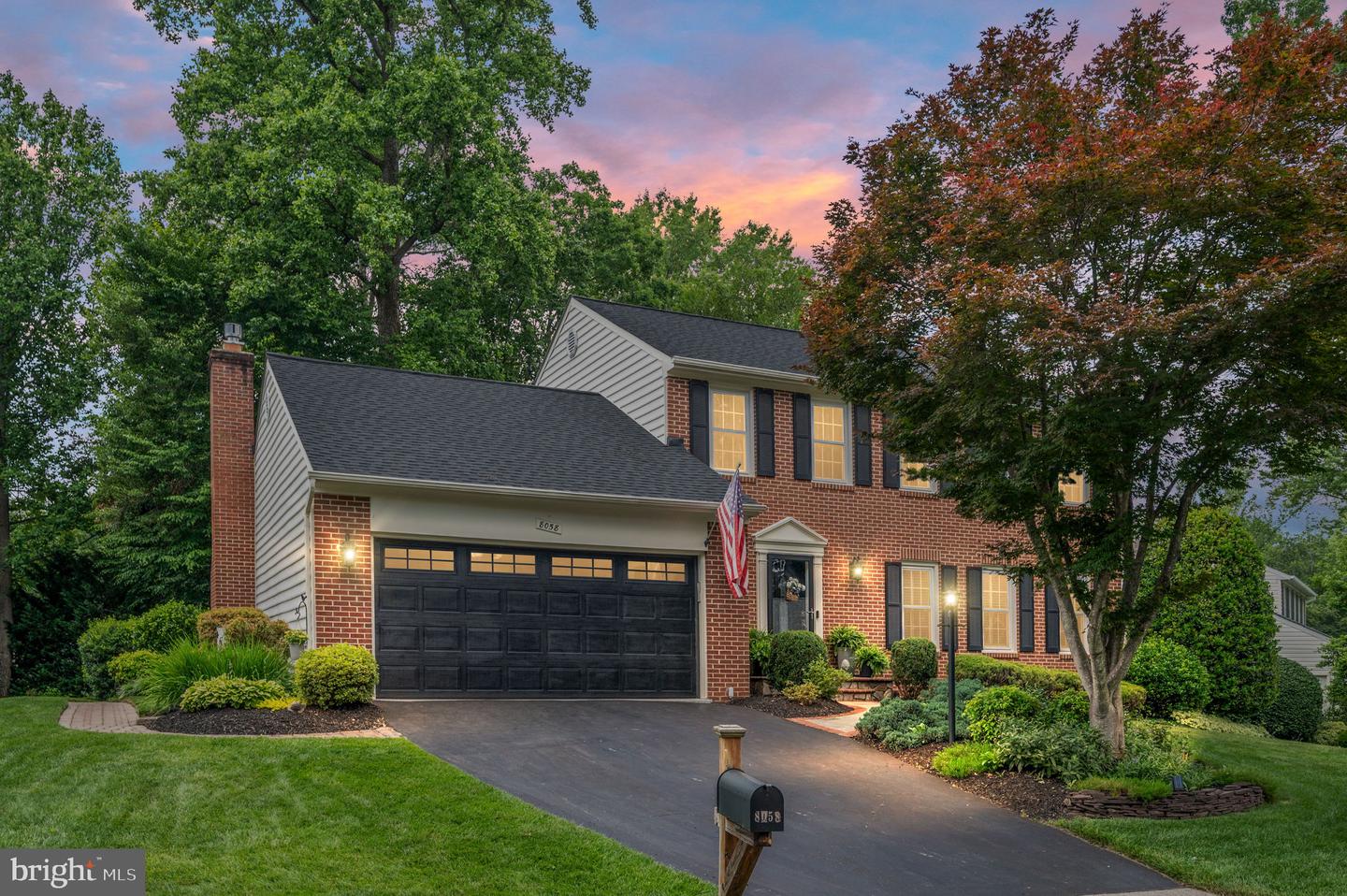 8058 OAK CREST LN, FAIRFAX STATION, Virginia 22039, 4 Bedrooms Bedrooms, ,2 BathroomsBathrooms,Residential,For sale,8058 OAK CREST LN,VAFX2246230 MLS # VAFX2246230