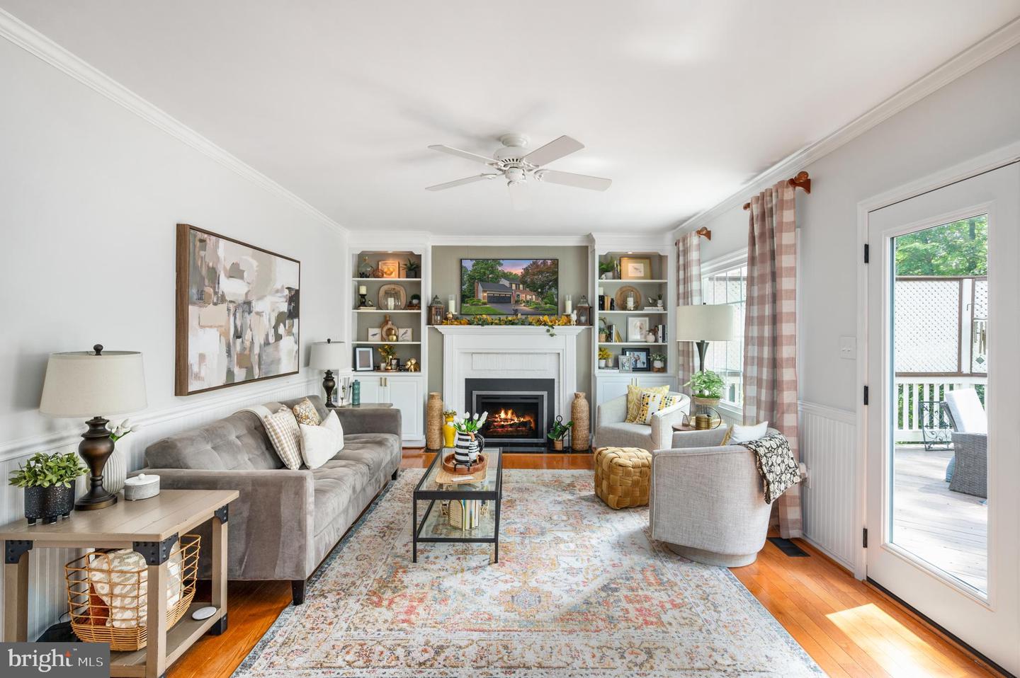 8058 OAK CREST LN, FAIRFAX STATION, Virginia 22039, 4 Bedrooms Bedrooms, ,2 BathroomsBathrooms,Residential,For sale,8058 OAK CREST LN,VAFX2246230 MLS # VAFX2246230