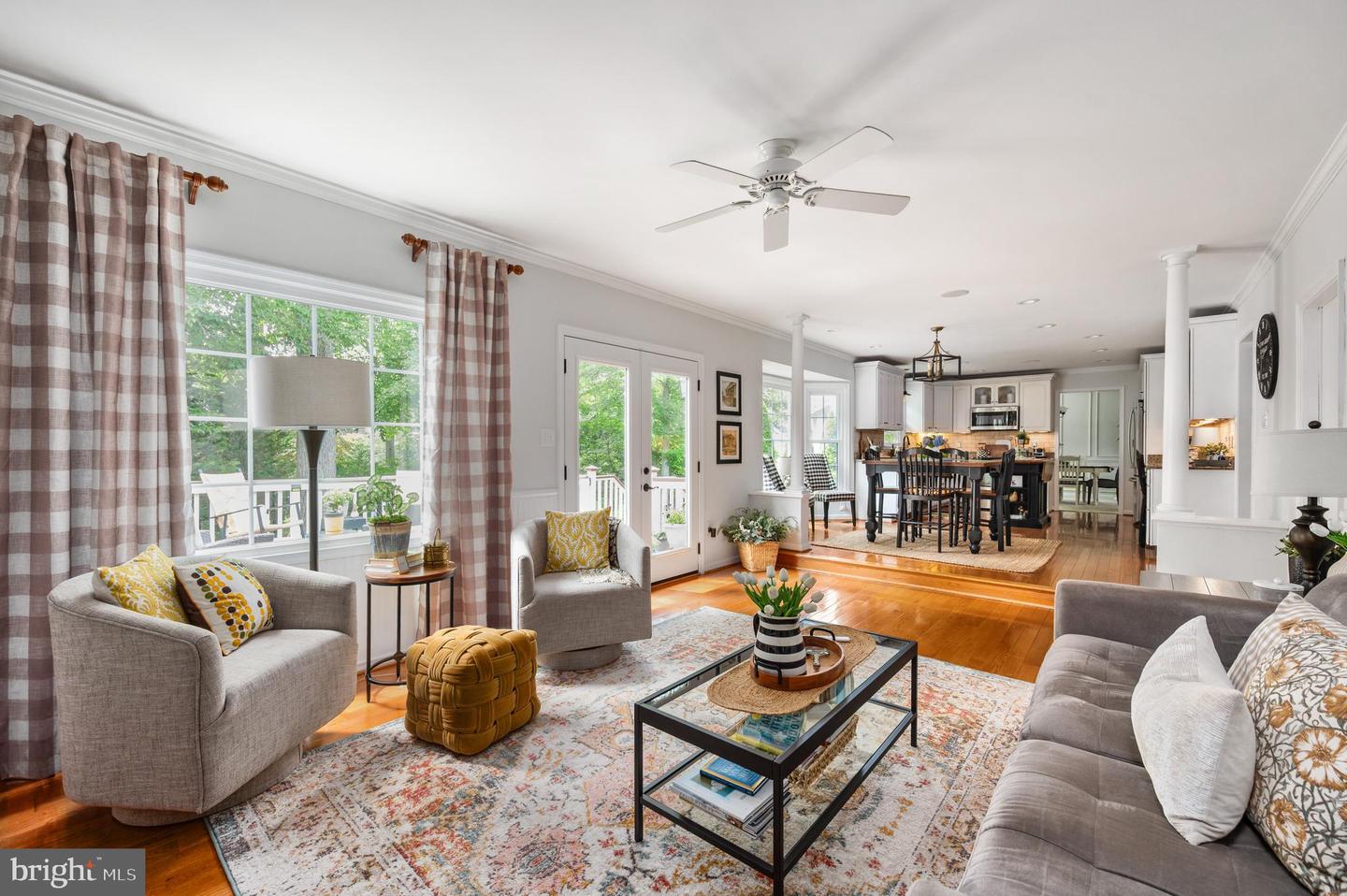 8058 OAK CREST LN, FAIRFAX STATION, Virginia 22039, 4 Bedrooms Bedrooms, ,2 BathroomsBathrooms,Residential,For sale,8058 OAK CREST LN,VAFX2246230 MLS # VAFX2246230