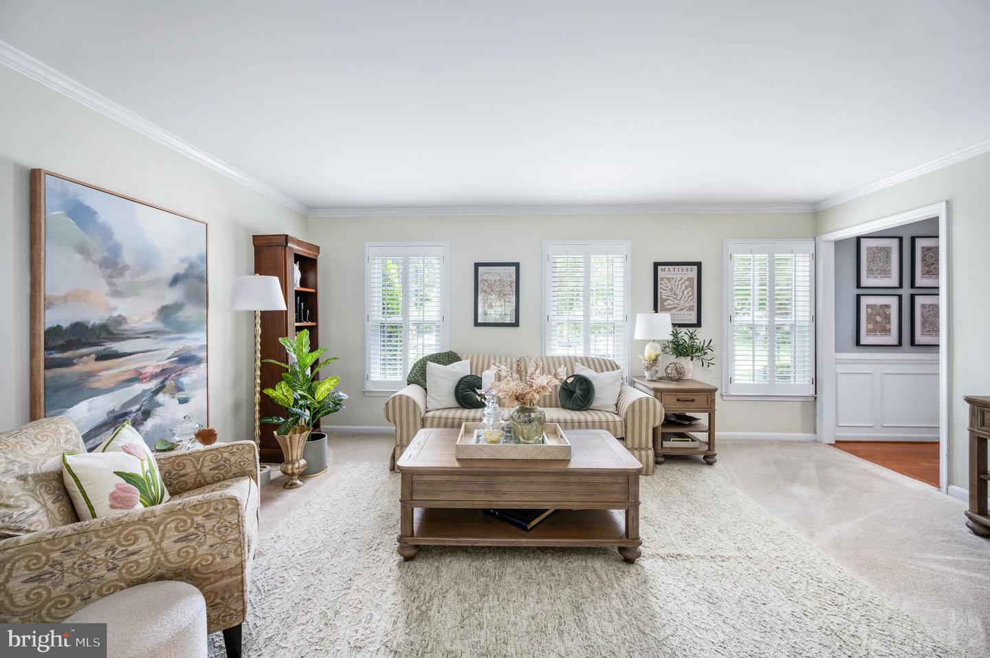 8058 OAK CREST LN, FAIRFAX STATION, Virginia 22039, 4 Bedrooms Bedrooms, ,2 BathroomsBathrooms,Residential,For sale,8058 OAK CREST LN,VAFX2246230 MLS # VAFX2246230