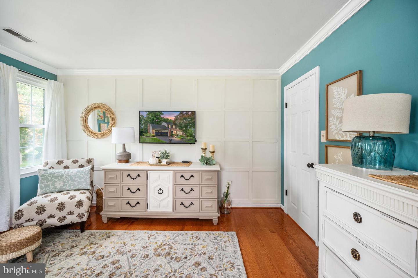 8058 OAK CREST LN, FAIRFAX STATION, Virginia 22039, 4 Bedrooms Bedrooms, ,2 BathroomsBathrooms,Residential,For sale,8058 OAK CREST LN,VAFX2246230 MLS # VAFX2246230
