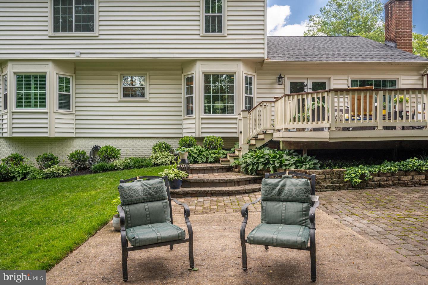 8058 OAK CREST LN, FAIRFAX STATION, Virginia 22039, 4 Bedrooms Bedrooms, ,2 BathroomsBathrooms,Residential,For sale,8058 OAK CREST LN,VAFX2246230 MLS # VAFX2246230