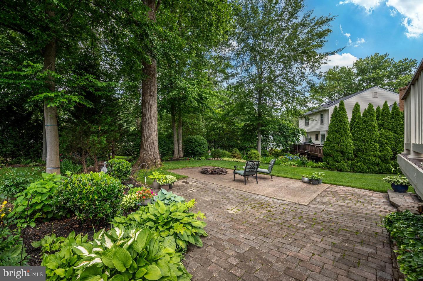 8058 OAK CREST LN, FAIRFAX STATION, Virginia 22039, 4 Bedrooms Bedrooms, ,2 BathroomsBathrooms,Residential,For sale,8058 OAK CREST LN,VAFX2246230 MLS # VAFX2246230