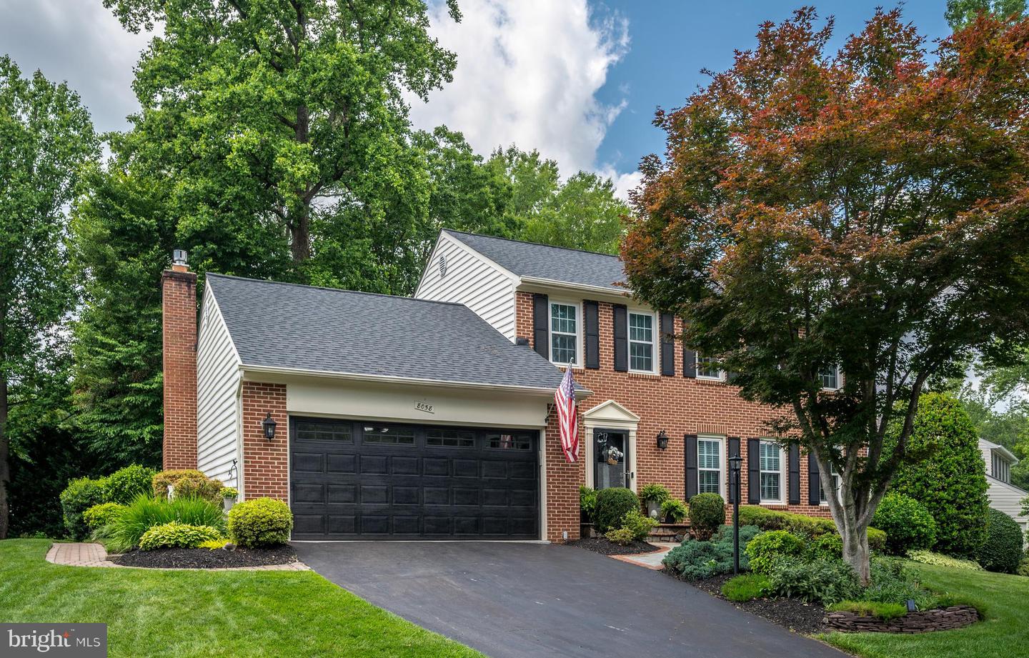 8058 OAK CREST LN, FAIRFAX STATION, Virginia 22039, 4 Bedrooms Bedrooms, ,2 BathroomsBathrooms,Residential,For sale,8058 OAK CREST LN,VAFX2246230 MLS # VAFX2246230