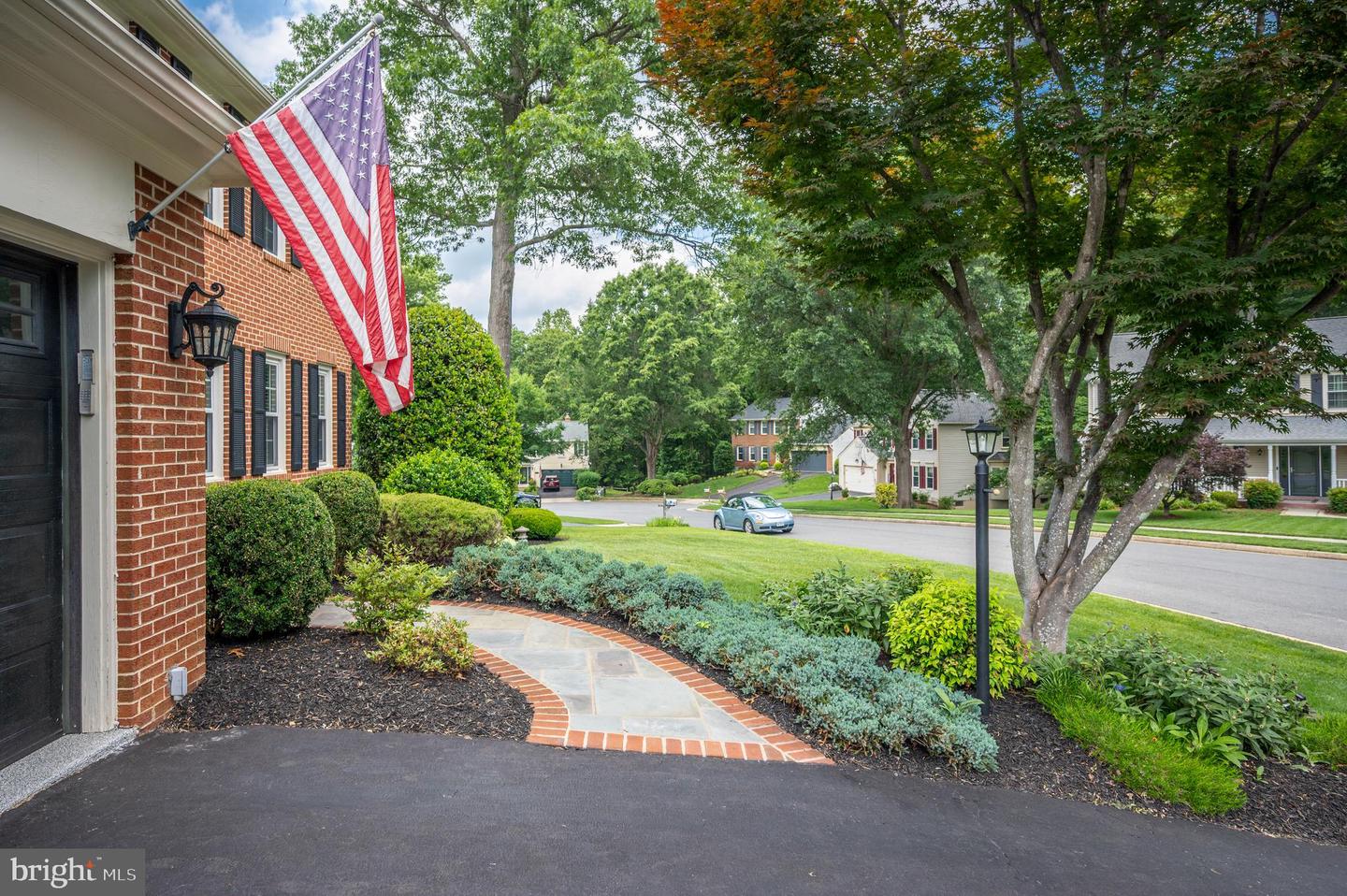 8058 OAK CREST LN, FAIRFAX STATION, Virginia 22039, 4 Bedrooms Bedrooms, ,2 BathroomsBathrooms,Residential,For sale,8058 OAK CREST LN,VAFX2246230 MLS # VAFX2246230
