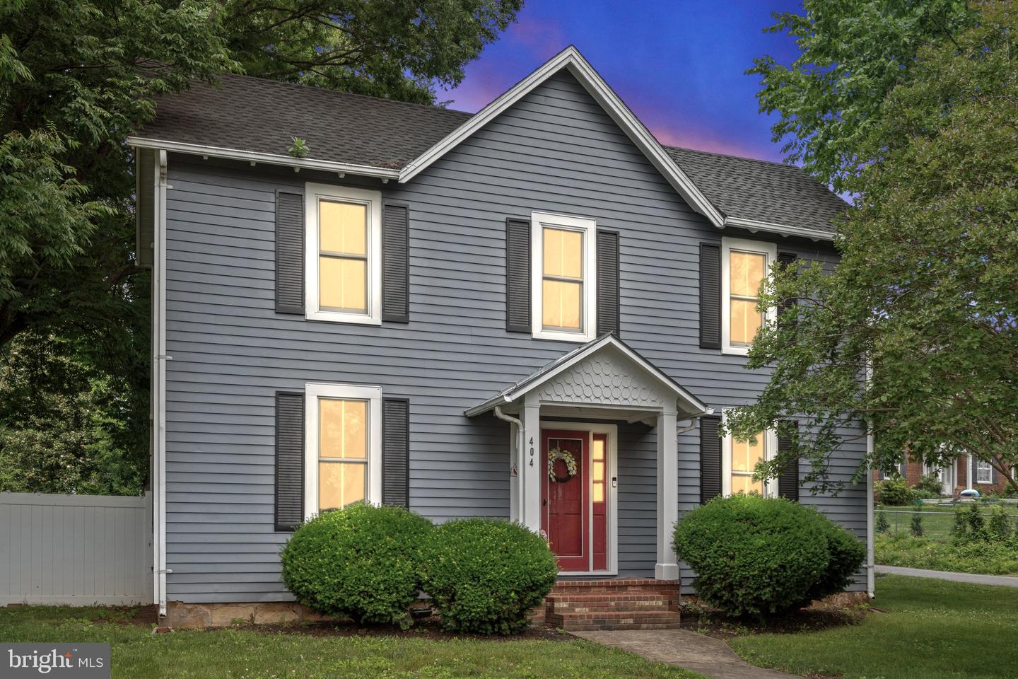 404 N FRANKLIN ST, REMINGTON, Virginia 22734, 4 Bedrooms Bedrooms, ,2 BathroomsBathrooms,Residential,For sale,404 N FRANKLIN ST,VAFQ2016972 MLS # VAFQ2016972