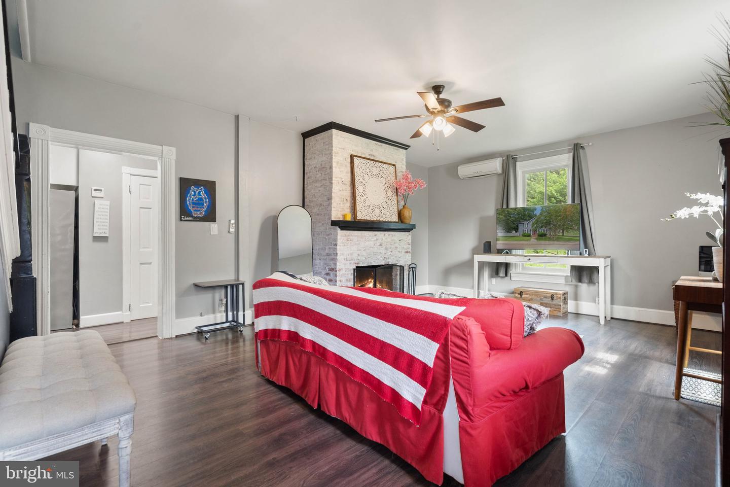 404 N FRANKLIN ST, REMINGTON, Virginia 22734, 4 Bedrooms Bedrooms, ,2 BathroomsBathrooms,Residential,For sale,404 N FRANKLIN ST,VAFQ2016972 MLS # VAFQ2016972