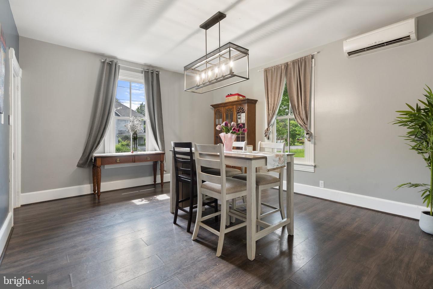404 N FRANKLIN ST, REMINGTON, Virginia 22734, 4 Bedrooms Bedrooms, ,2 BathroomsBathrooms,Residential,For sale,404 N FRANKLIN ST,VAFQ2016972 MLS # VAFQ2016972