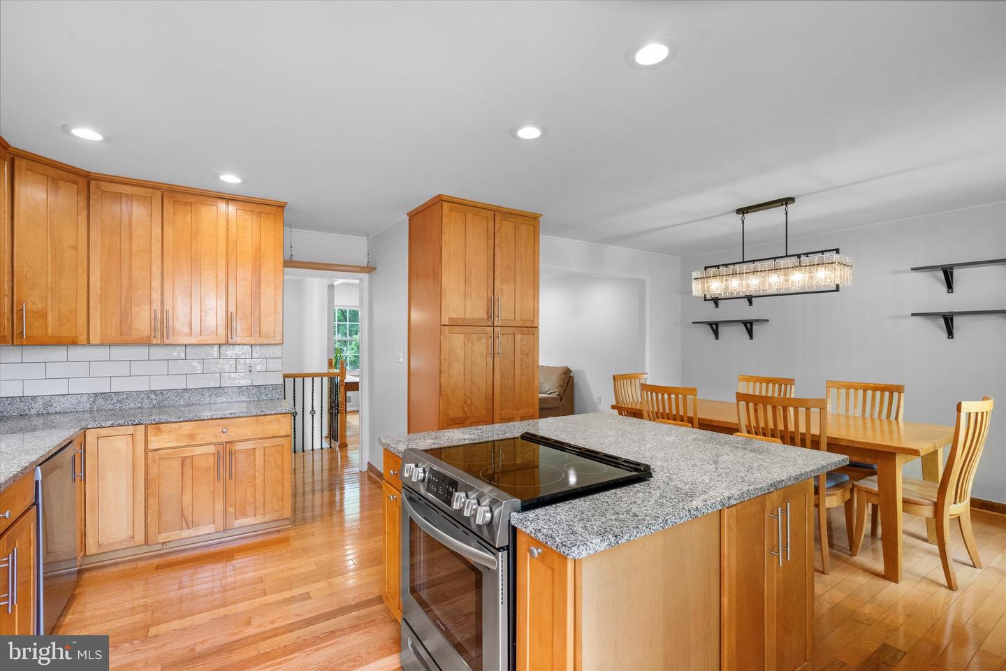4909 KING DAVID BLVD, ANNANDALE, Virginia 22003, 4 Bedrooms Bedrooms, ,3 BathroomsBathrooms,Residential,For sale,4909 KING DAVID BLVD,VAFX2246234 MLS # VAFX2246234