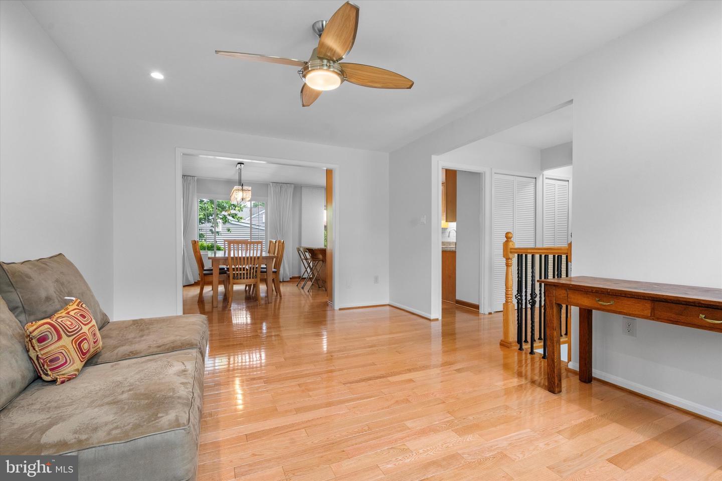 4909 KING DAVID BLVD, ANNANDALE, Virginia 22003, 4 Bedrooms Bedrooms, ,3 BathroomsBathrooms,Residential,For sale,4909 KING DAVID BLVD,VAFX2246234 MLS # VAFX2246234