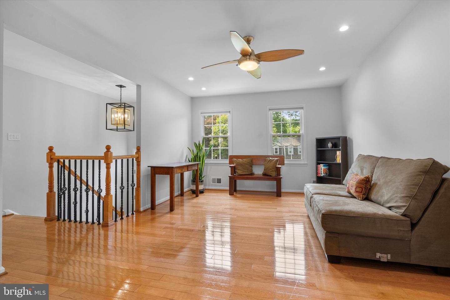 4909 KING DAVID BLVD, ANNANDALE, Virginia 22003, 4 Bedrooms Bedrooms, ,3 BathroomsBathrooms,Residential,For sale,4909 KING DAVID BLVD,VAFX2246234 MLS # VAFX2246234