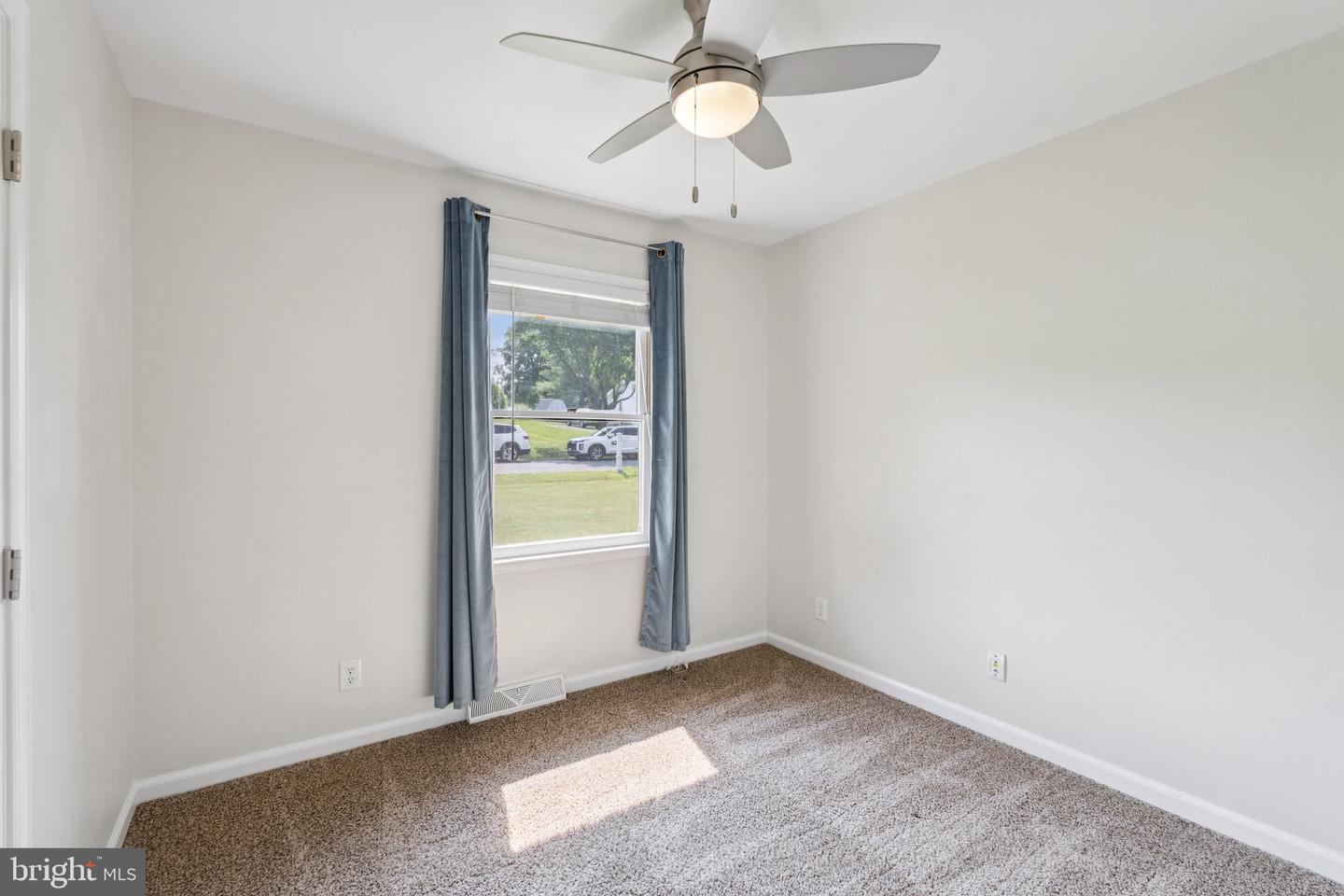 432 LEXINGTON CT, FREDERICKSBURG, Virginia 22405, 4 Bedrooms Bedrooms, ,1 BathroomBathrooms,Residential,For sale,432 LEXINGTON CT,VAST2039624 MLS # VAST2039624