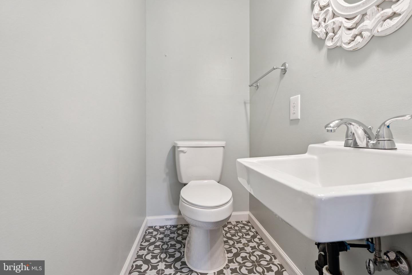 432 LEXINGTON CT, FREDERICKSBURG, Virginia 22405, 4 Bedrooms Bedrooms, ,1 BathroomBathrooms,Residential,For sale,432 LEXINGTON CT,VAST2039624 MLS # VAST2039624