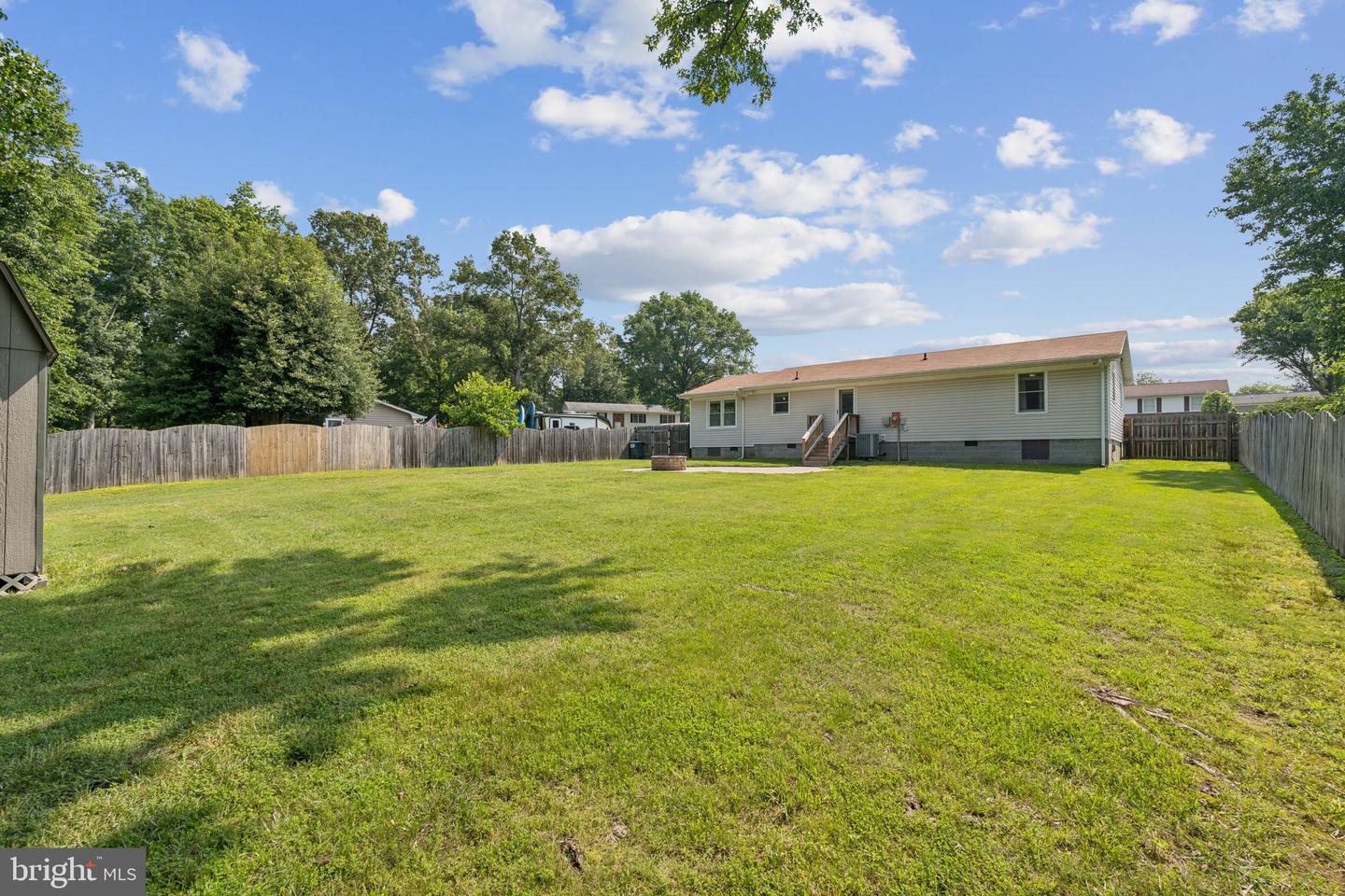 432 LEXINGTON CT, FREDERICKSBURG, Virginia 22405, 4 Bedrooms Bedrooms, ,1 BathroomBathrooms,Residential,For sale,432 LEXINGTON CT,VAST2039624 MLS # VAST2039624
