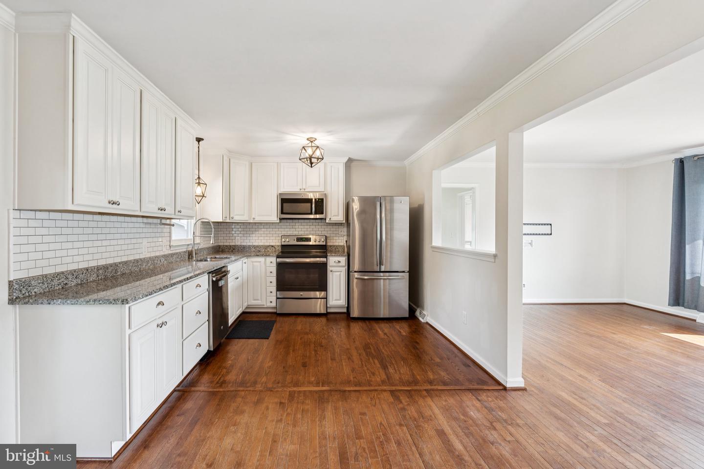 432 LEXINGTON CT, FREDERICKSBURG, Virginia 22405, 4 Bedrooms Bedrooms, ,1 BathroomBathrooms,Residential,For sale,432 LEXINGTON CT,VAST2039624 MLS # VAST2039624