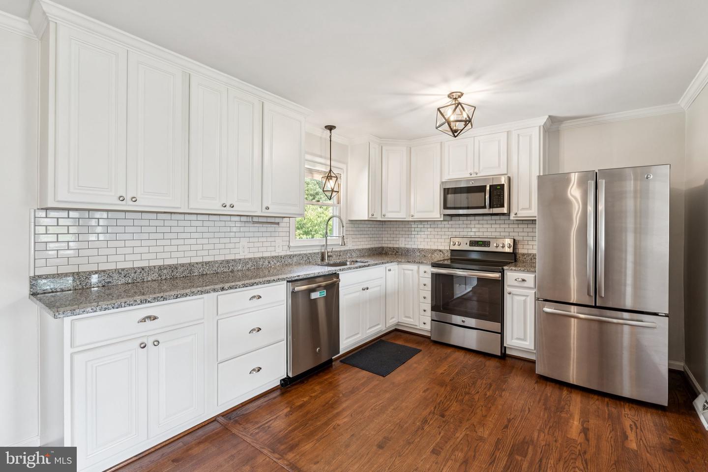 432 LEXINGTON CT, FREDERICKSBURG, Virginia 22405, 4 Bedrooms Bedrooms, ,1 BathroomBathrooms,Residential,For sale,432 LEXINGTON CT,VAST2039624 MLS # VAST2039624
