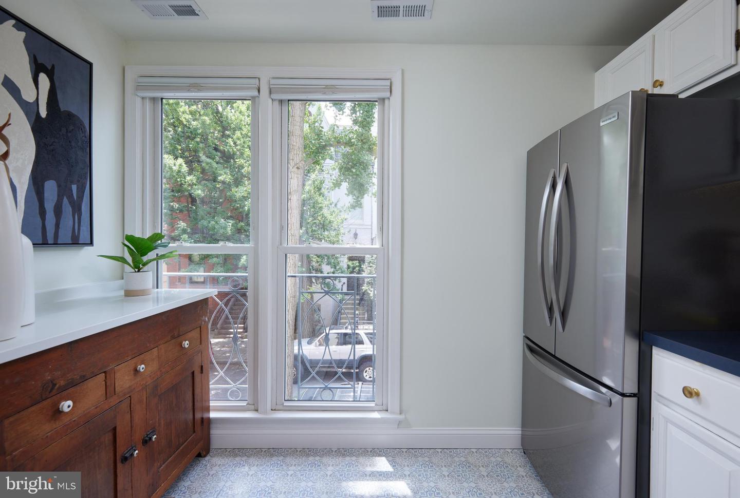 2009 HILLYER PL NW, WASHINGTON, District Of Columbia 20009, 3 Bedrooms Bedrooms, ,3 BathroomsBathrooms,Residential,For sale,2009 HILLYER PL NW,DCDC2168188 MLS # DCDC2168188