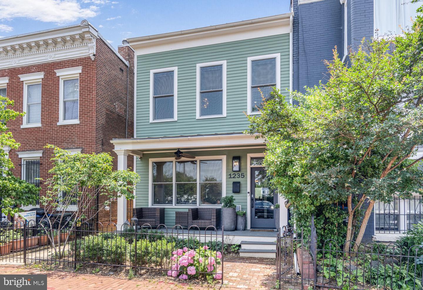 1235 E ST SE, WASHINGTON, District Of Columbia 20003, 4 Bedrooms Bedrooms, ,2 BathroomsBathrooms,Residential,For sale,1235 E ST SE,DCDC2173926 MLS # DCDC2173926