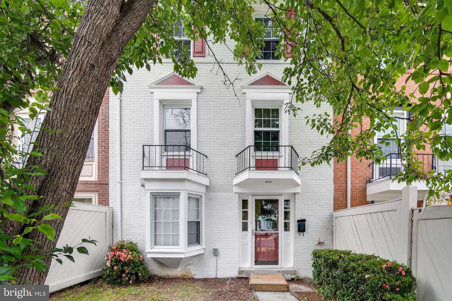 8113 PINELAKE CT, ALEXANDRIA, Virginia 22309, 4 Bedrooms Bedrooms, ,2 BathroomsBathrooms,Residential,For sale,8113 PINELAKE CT,VAFX2225150 MLS # VAFX2225150