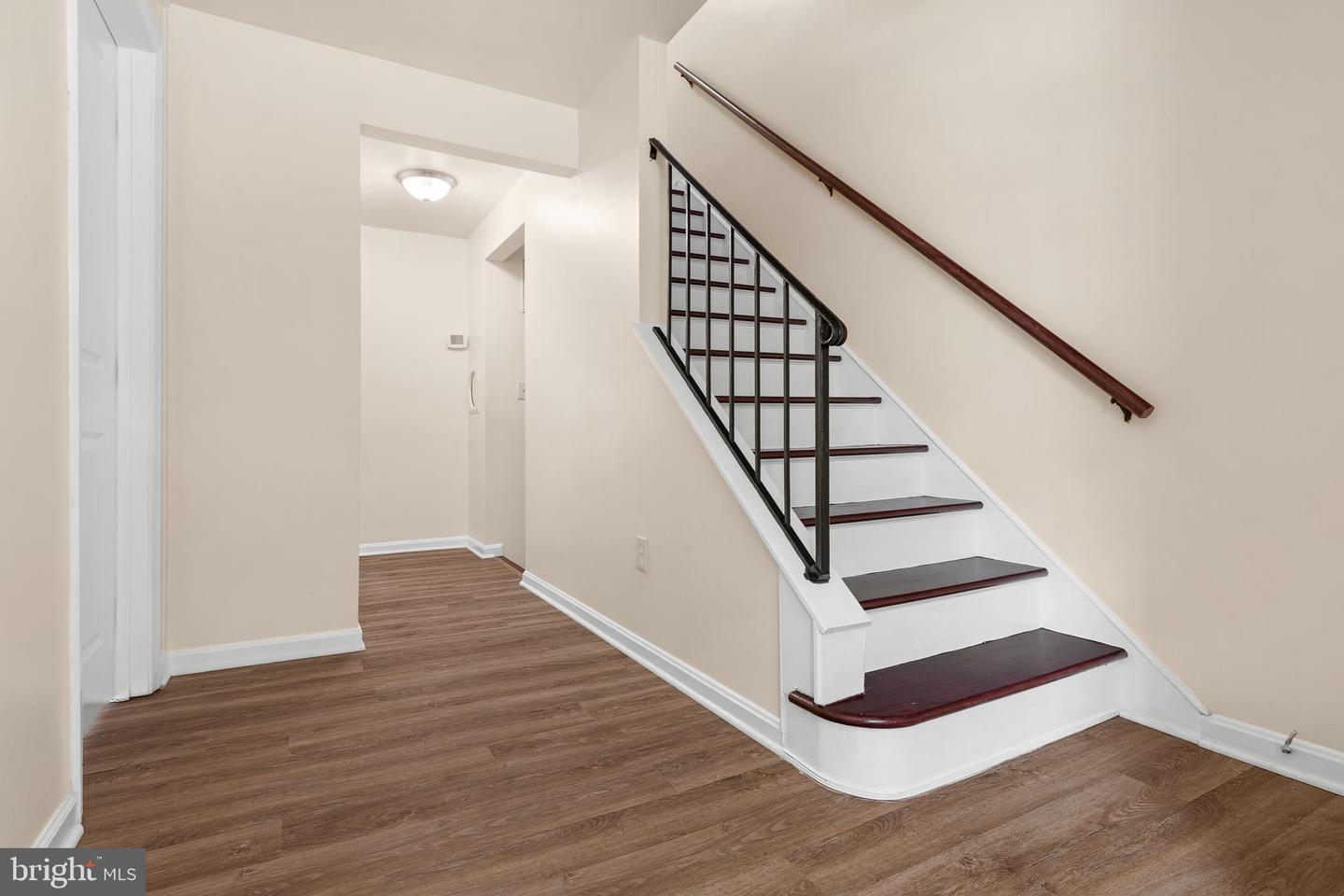 8113 PINELAKE CT, ALEXANDRIA, Virginia 22309, 4 Bedrooms Bedrooms, ,2 BathroomsBathrooms,Residential,For sale,8113 PINELAKE CT,VAFX2225150 MLS # VAFX2225150