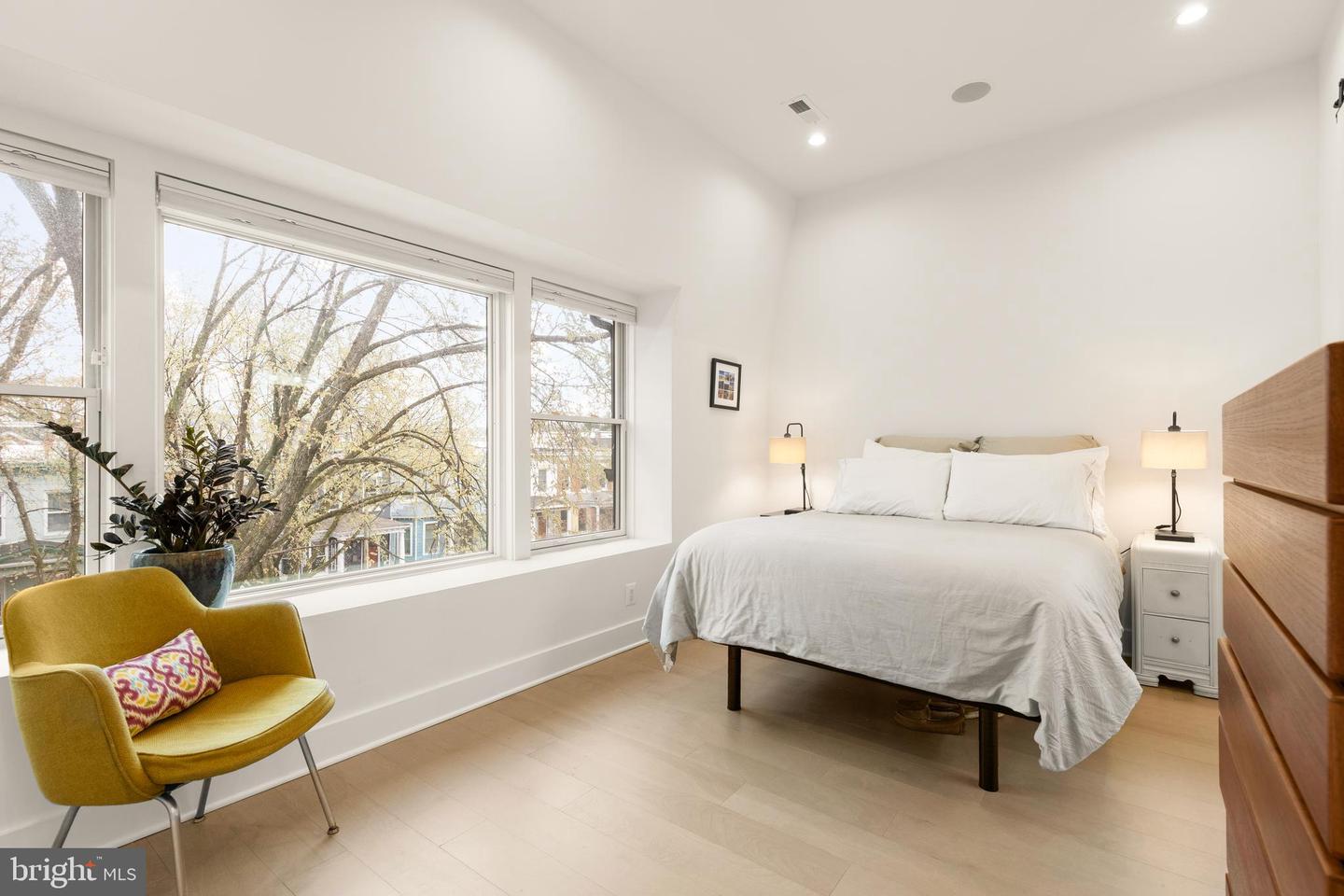 632 ROCK CREEK CHURCH RD NW #2, WASHINGTON, District Of Columbia 20010, 3 Bedrooms Bedrooms, ,2 BathroomsBathrooms,Residential,For sale,632 ROCK CREEK CHURCH RD NW #2,DCDC2192026 MLS # DCDC2192026
