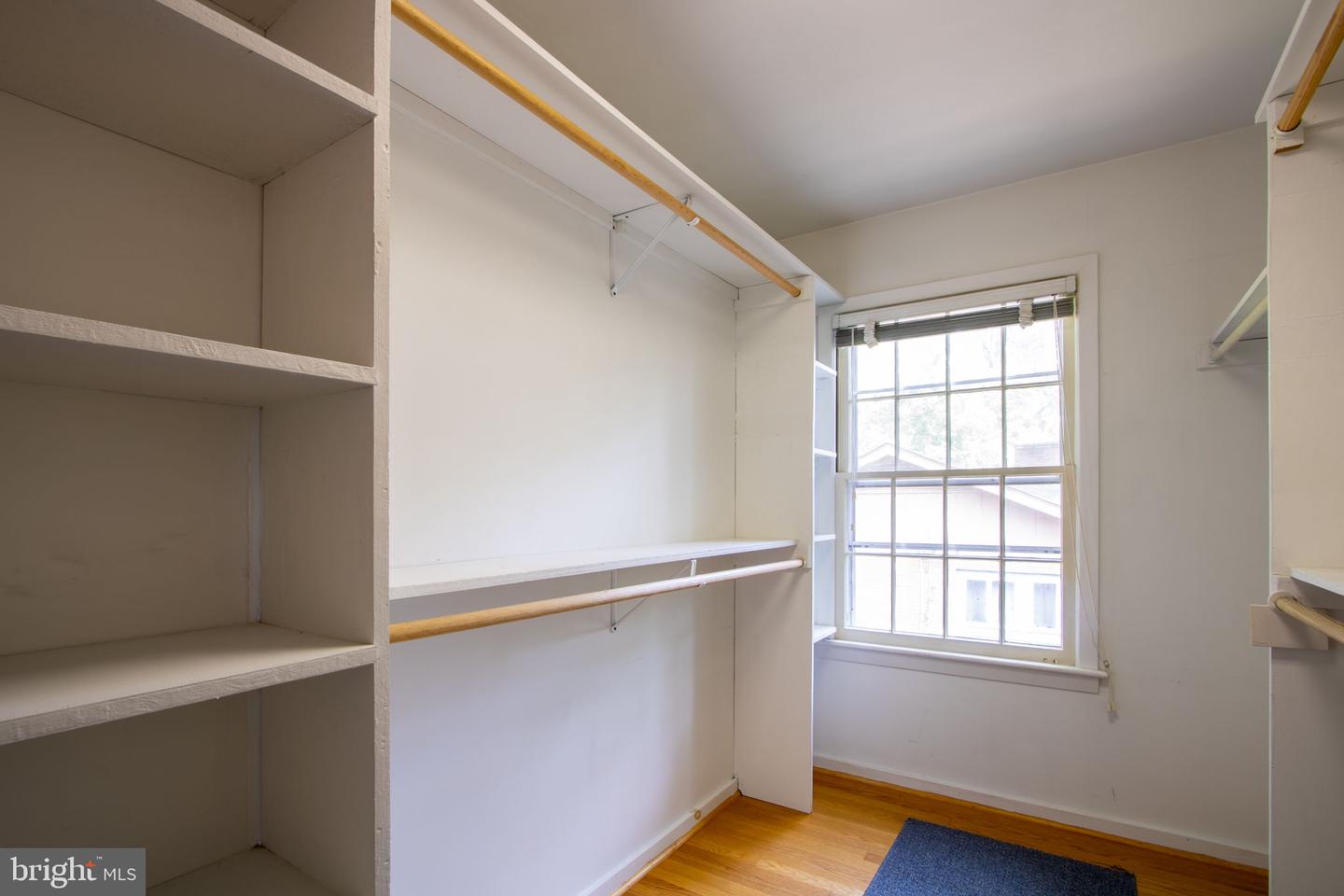 6903 CLEMSON DR, ALEXANDRIA, Virginia 22307, 3 Bedrooms Bedrooms, ,3 BathroomsBathrooms,Residential,For sale,6903 CLEMSON DR,VAFX2230142 MLS # VAFX2230142