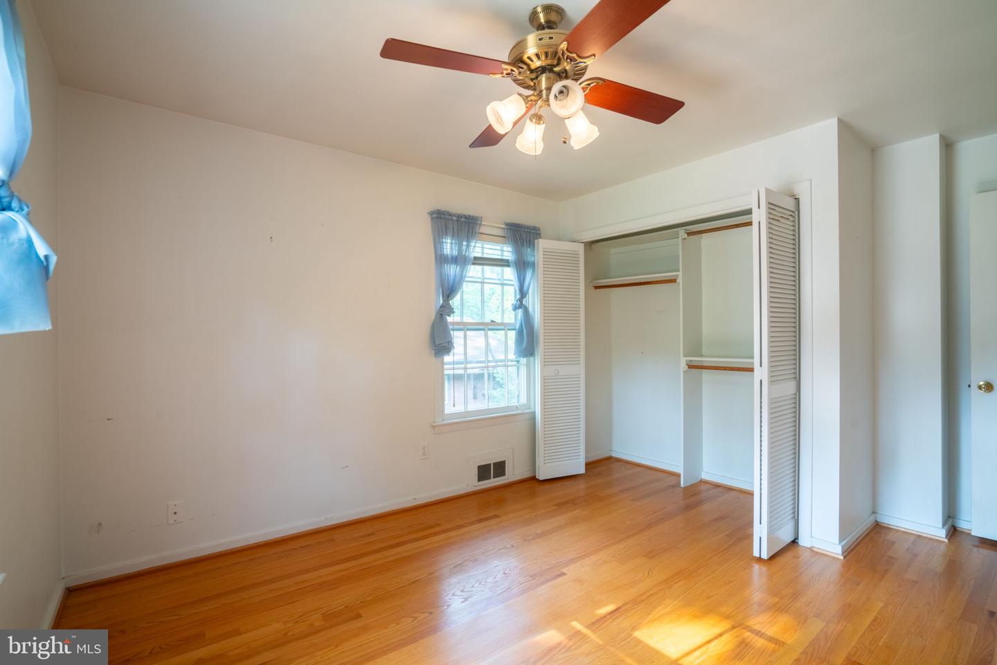 6903 CLEMSON DR, ALEXANDRIA, Virginia 22307, 3 Bedrooms Bedrooms, ,3 BathroomsBathrooms,Residential,For sale,6903 CLEMSON DR,VAFX2230142 MLS # VAFX2230142