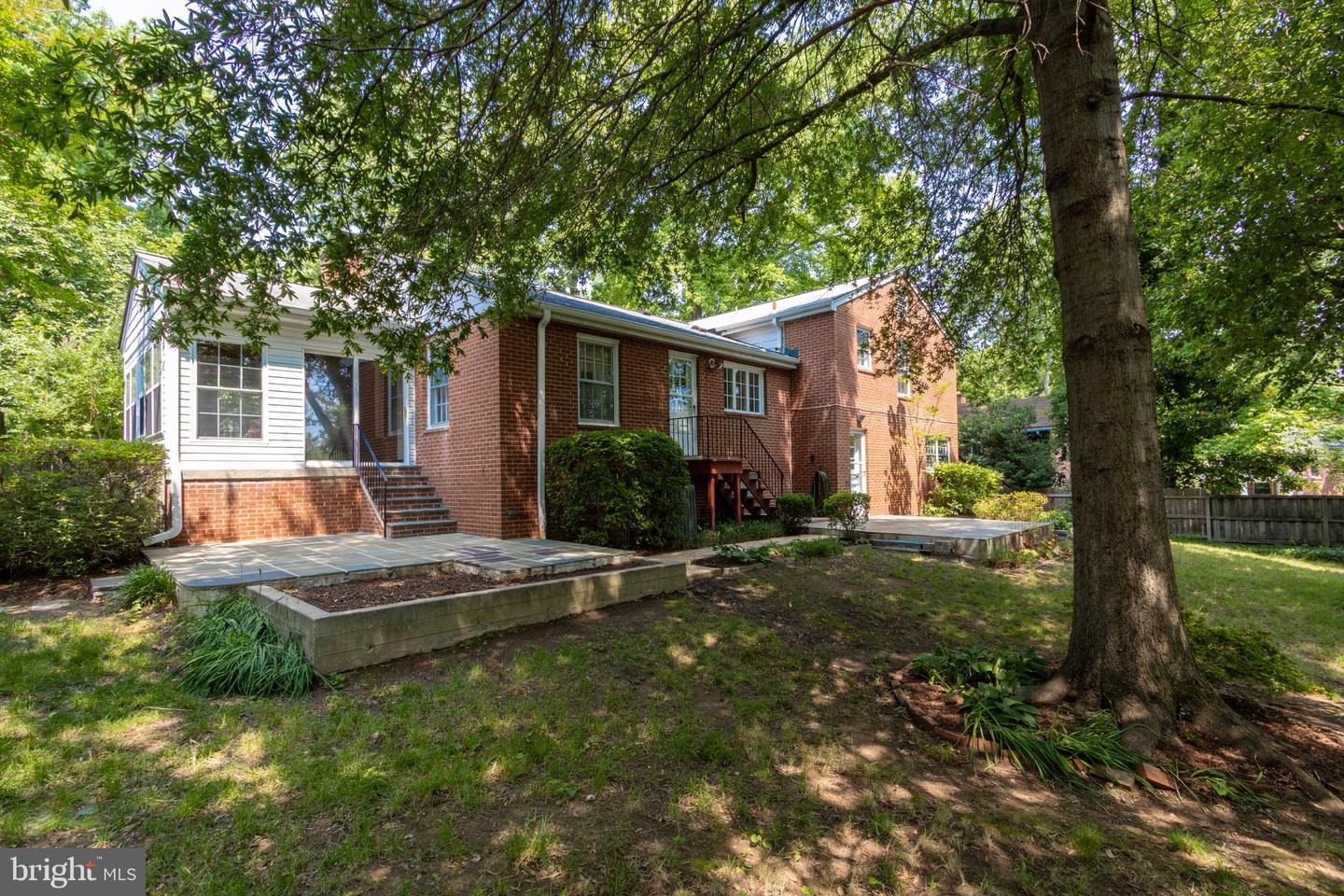 6903 CLEMSON DR, ALEXANDRIA, Virginia 22307, 3 Bedrooms Bedrooms, ,3 BathroomsBathrooms,Residential,For sale,6903 CLEMSON DR,VAFX2230142 MLS # VAFX2230142