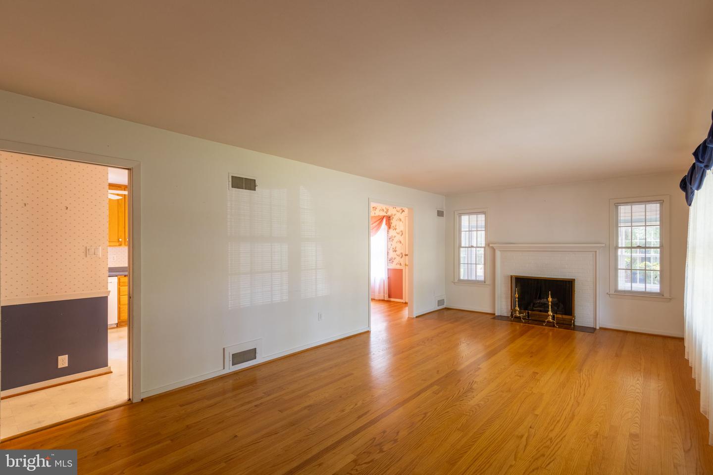 6903 CLEMSON DR, ALEXANDRIA, Virginia 22307, 3 Bedrooms Bedrooms, ,3 BathroomsBathrooms,Residential,For sale,6903 CLEMSON DR,VAFX2230142 MLS # VAFX2230142