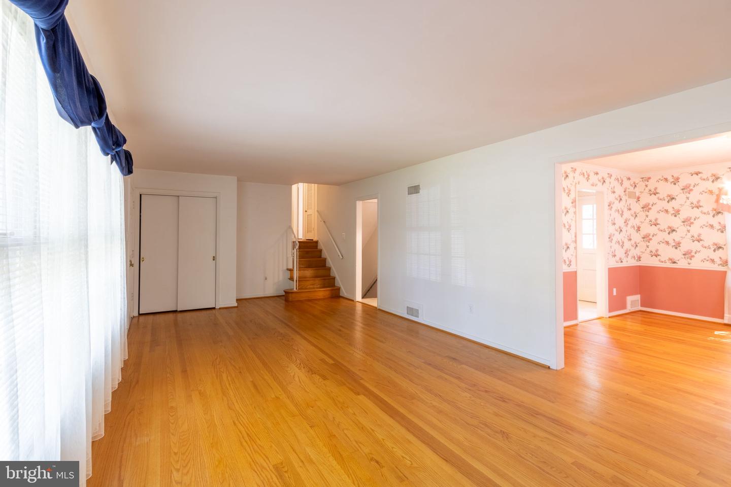 6903 CLEMSON DR, ALEXANDRIA, Virginia 22307, 3 Bedrooms Bedrooms, ,3 BathroomsBathrooms,Residential,For sale,6903 CLEMSON DR,VAFX2230142 MLS # VAFX2230142