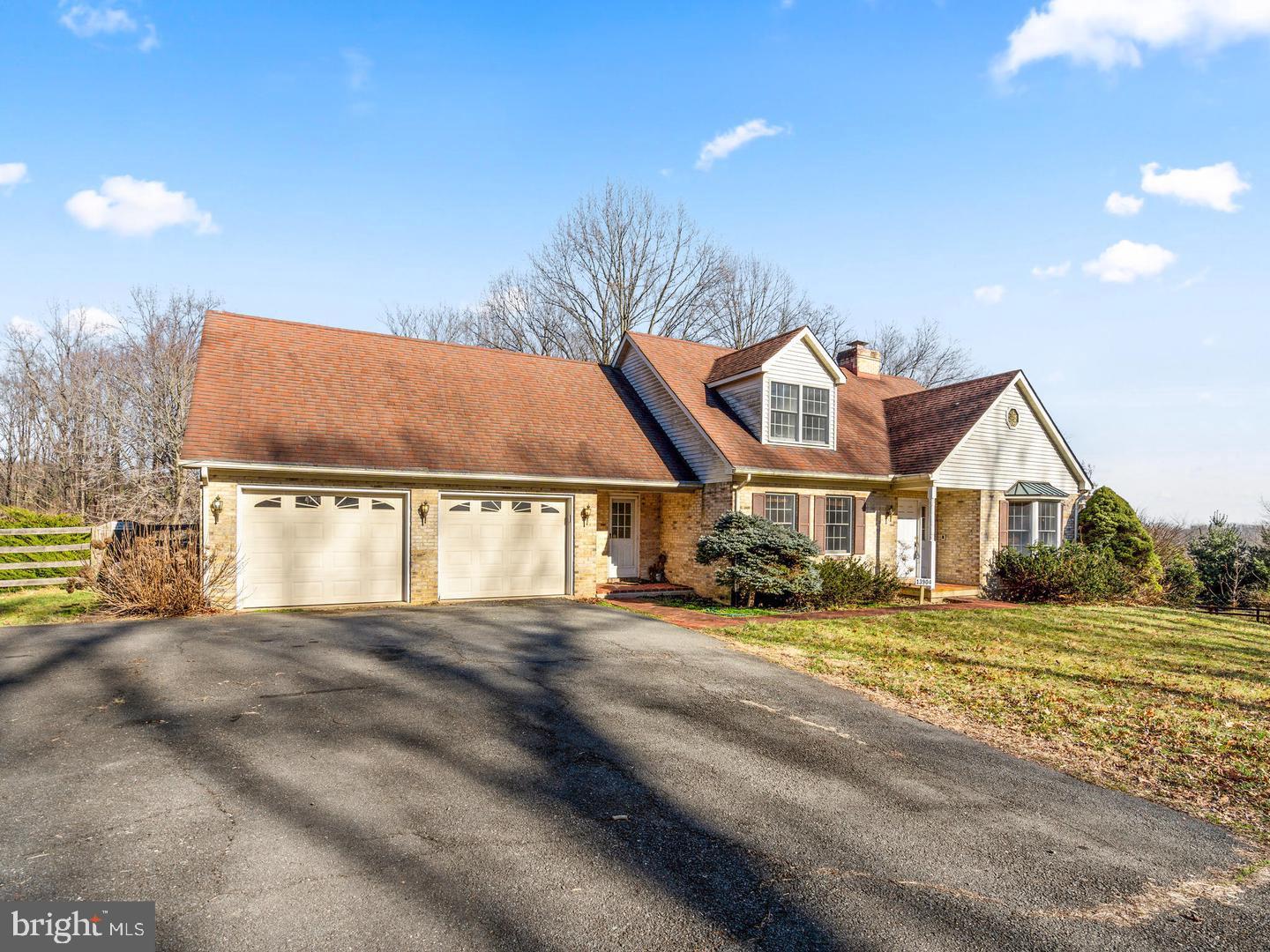 13904 TAYLORSTOWN RD, LEESBURG, Virginia 20176, 5 Bedrooms Bedrooms, ,3 BathroomsBathrooms,Residential,For sale,13904 TAYLORSTOWN RD,VALO2092454 MLS # VALO2092454
