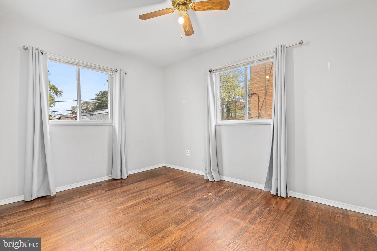 4911 FITCH PL NE, WASHINGTON, District Of Columbia 20019, 3 Bedrooms Bedrooms, ,1 BathroomBathrooms,Residential,For sale,4911 FITCH PL NE,DCDC2193914 MLS # DCDC2193914
