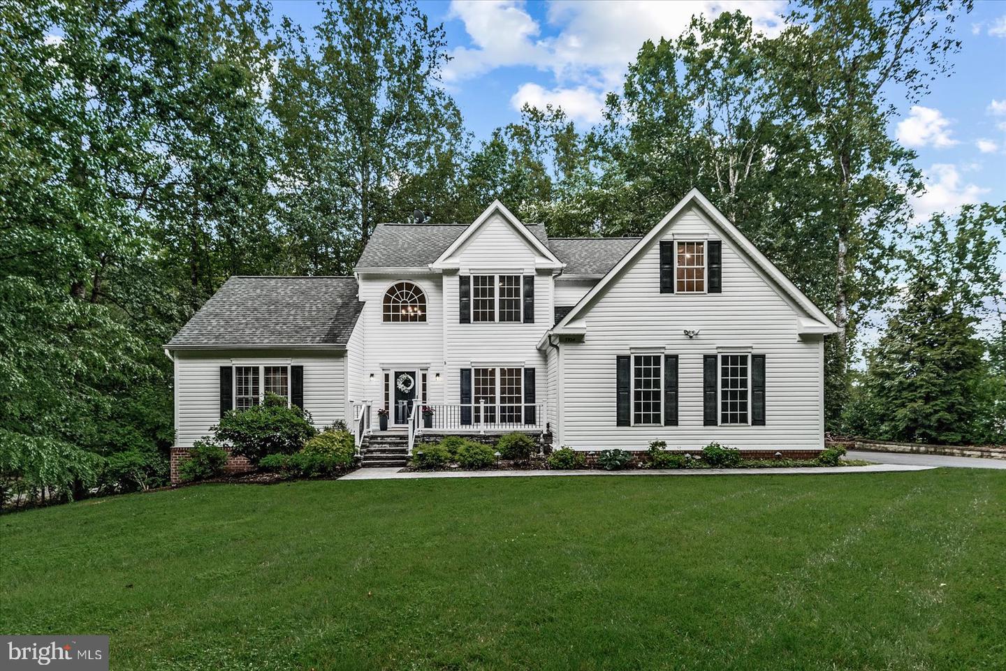 7924 GOLD LEAF CIR, SPOTSYLVANIA, Virginia 22551, 5 Bedrooms Bedrooms, ,4 BathroomsBathrooms,Residential,For sale,7924 GOLD LEAF CIR,VASP2032052 MLS # VASP2032052