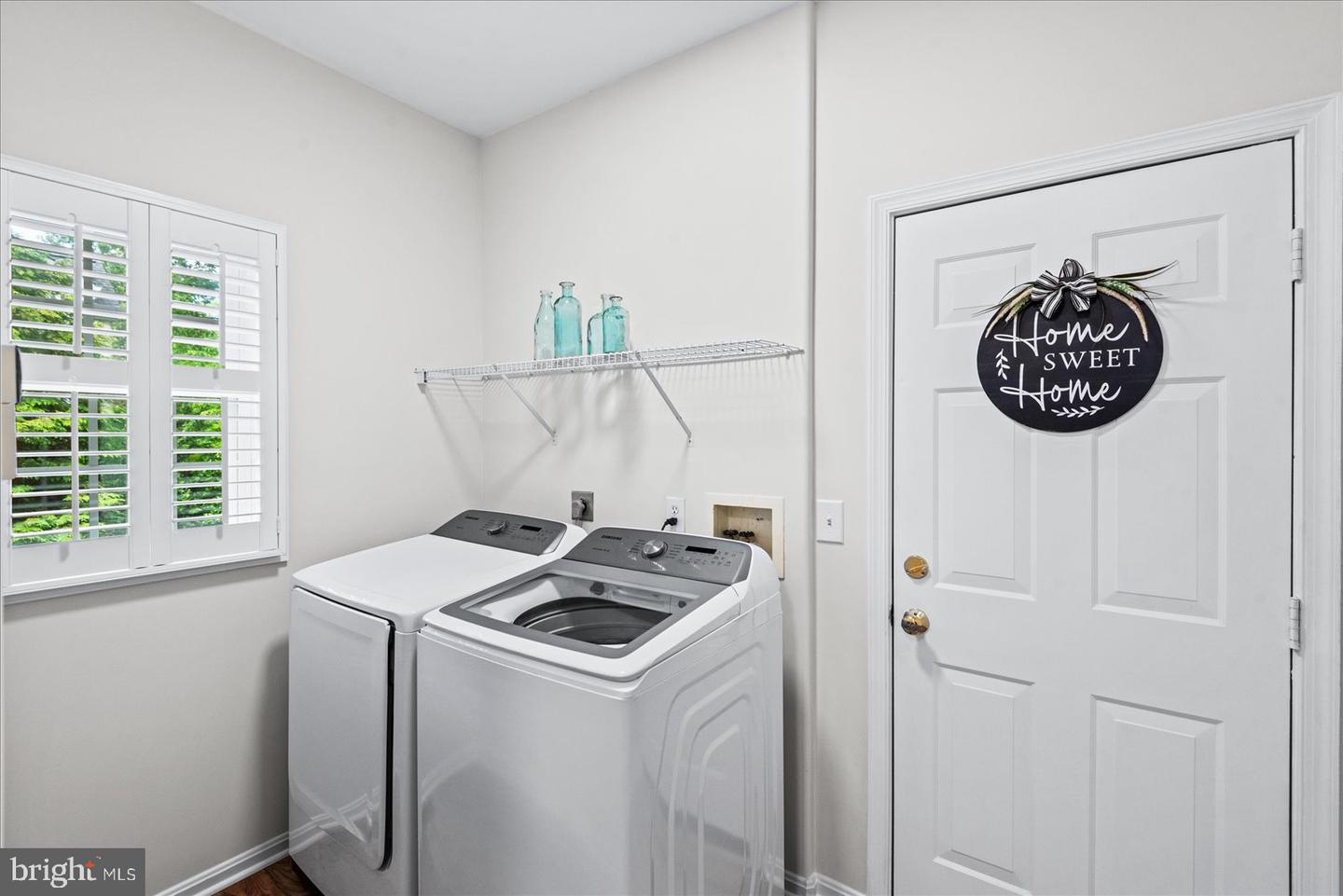 7924 GOLD LEAF CIR, SPOTSYLVANIA, Virginia 22551, 5 Bedrooms Bedrooms, ,4 BathroomsBathrooms,Residential,For sale,7924 GOLD LEAF CIR,VASP2032052 MLS # VASP2032052